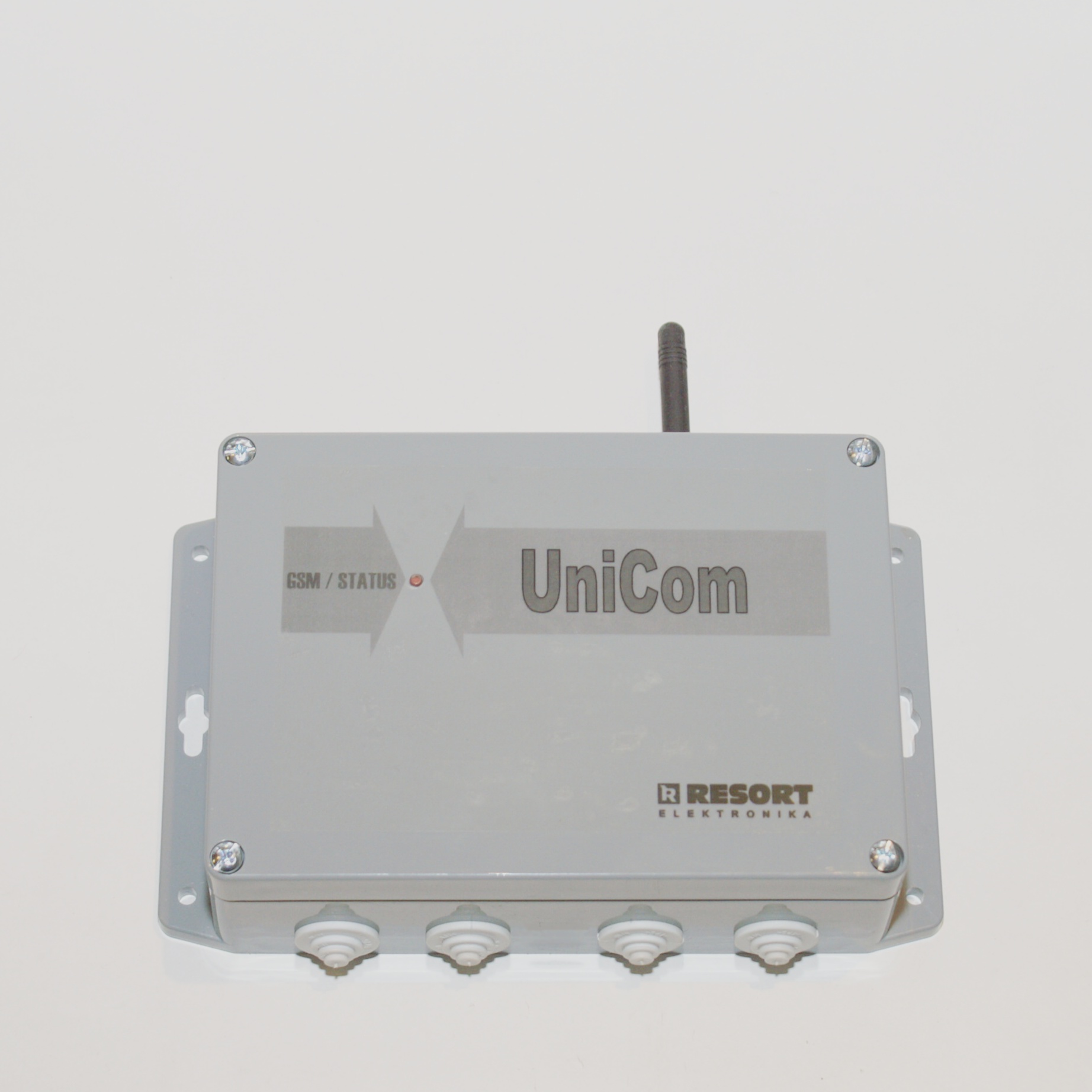 GSM kommunikátor 4in/2out